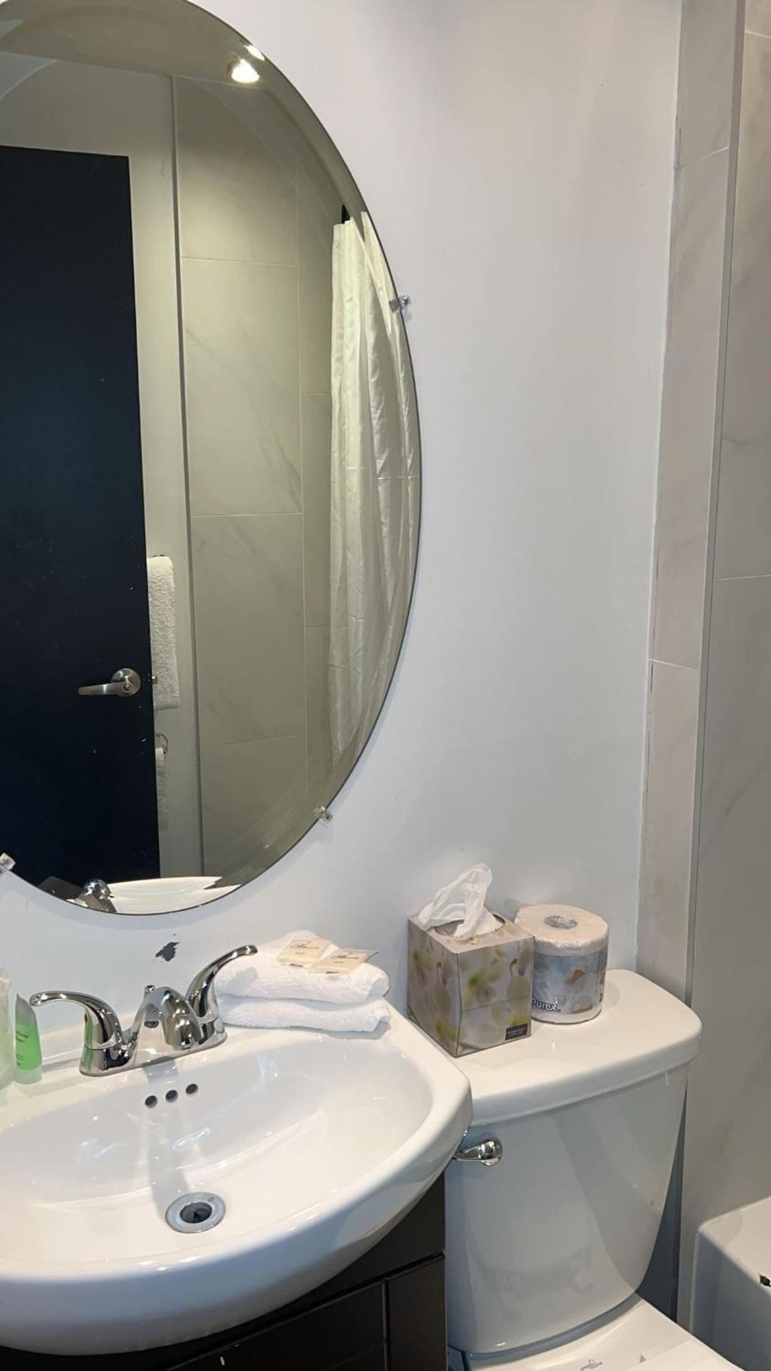 Hotel Newstar مونتريال المظهر الخارجي الصورة